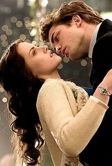 Robert Pattinson - Kristen Stewart, Robert Pattinson, Taylor-Fight continues.jpg